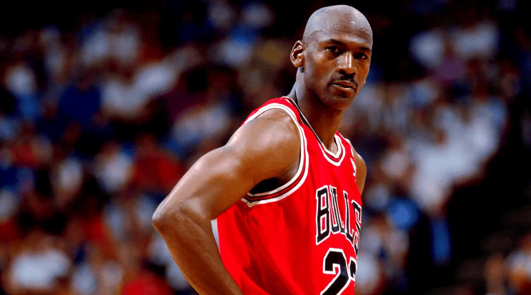 包含俄克拉荷马雷霆加时末段更衣室发声曼联加时末段队长鼓劲，加时末段芝加哥公牛官宣签约看傻球迷的词条