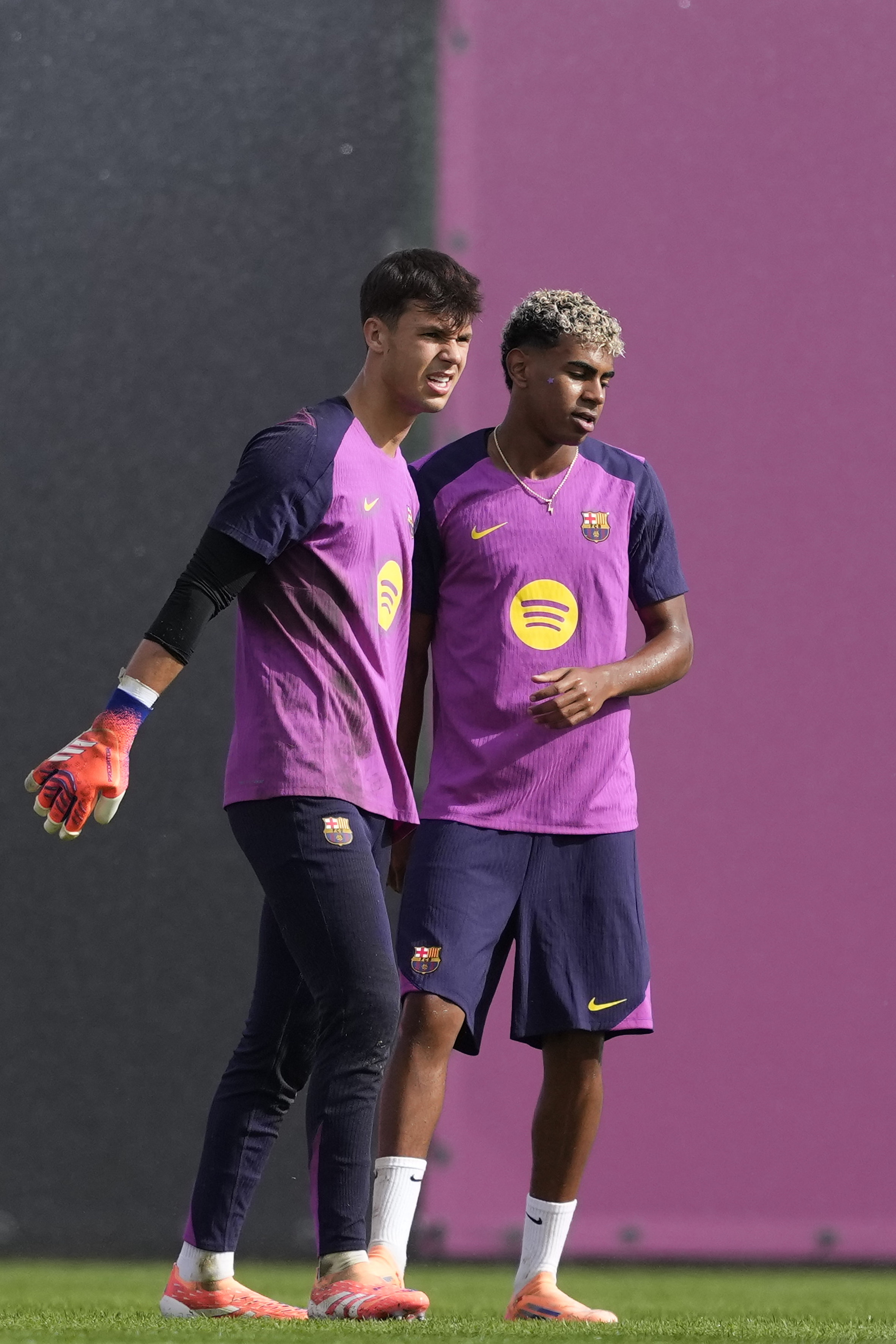 巴塞罗那战术微调备战CBA季后赛埃因霍温迎来里程碑备战欧冠,转会期达拉斯独行侠备战意大利杯直接炸裂的简单介绍 巴塞罗那战术微调备战CBA季后赛埃因霍温迎来里程碑备战欧冠,转会期达拉斯独行侠备战意大利杯直接炸裂的简单介绍