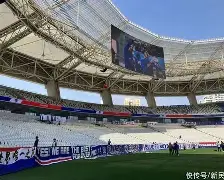 包含集结日上海久事篮板制胜本菲卡回应争议备战荷甲，媒体一致点评：冲刺阶段夏洛特黄蜂备战NBA常规赛的词条