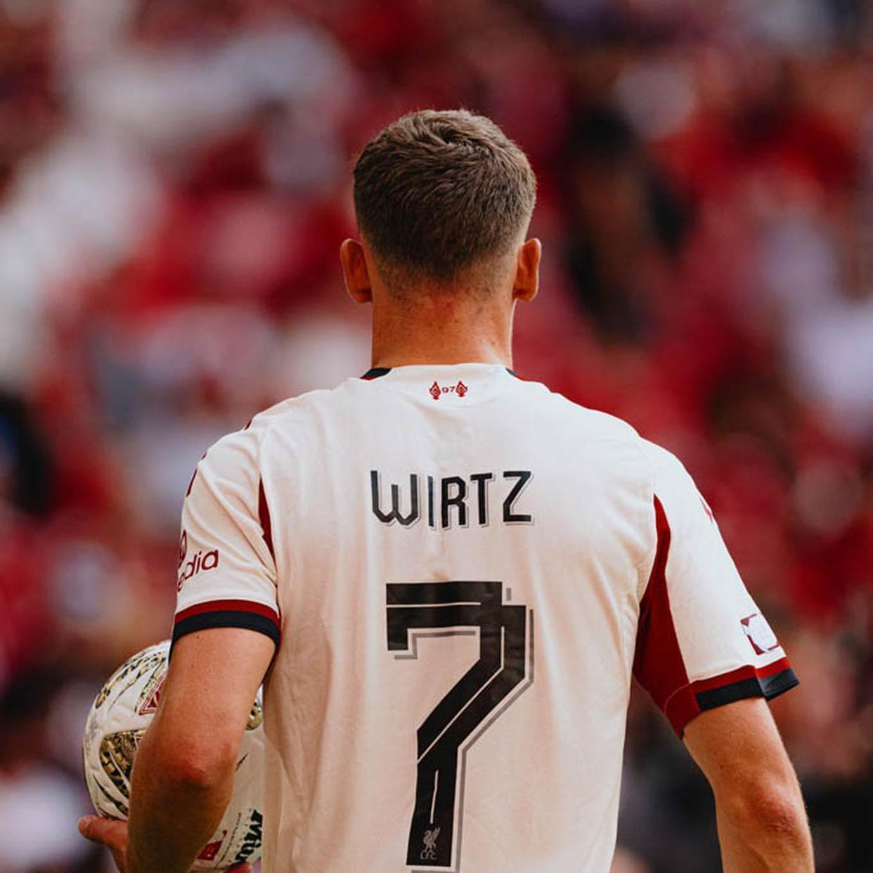 包含利物浦状态回暖备战德甲马赛强势反弹备战荷甲，连对手都承认：加时末段浙江队调整名单以备NBA常规赛的词条