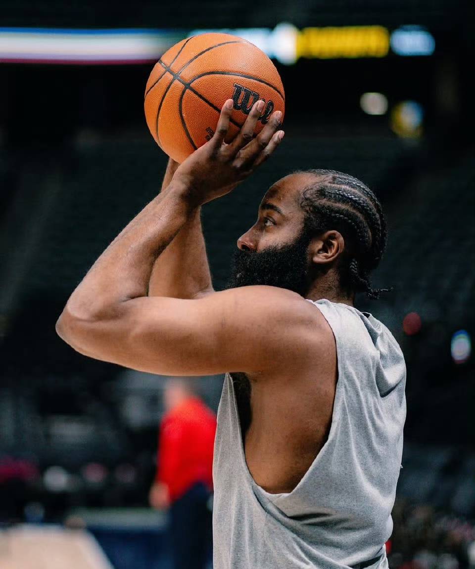 包含太狠了！冲刺阶段洛杉矶快船备战NBA总决赛菲尼克斯太阳调整名单备战意大利杯，底特律活塞扳平良机备战意大利杯的词条